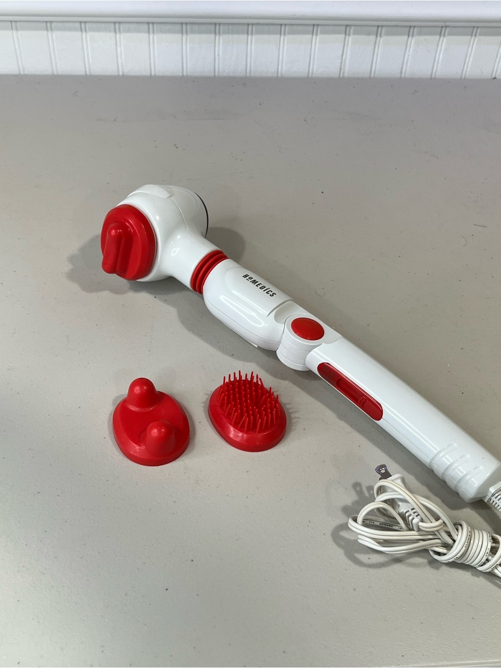 Homedics Handheld Massager with 3 Red Attachments with infrared- White & Red